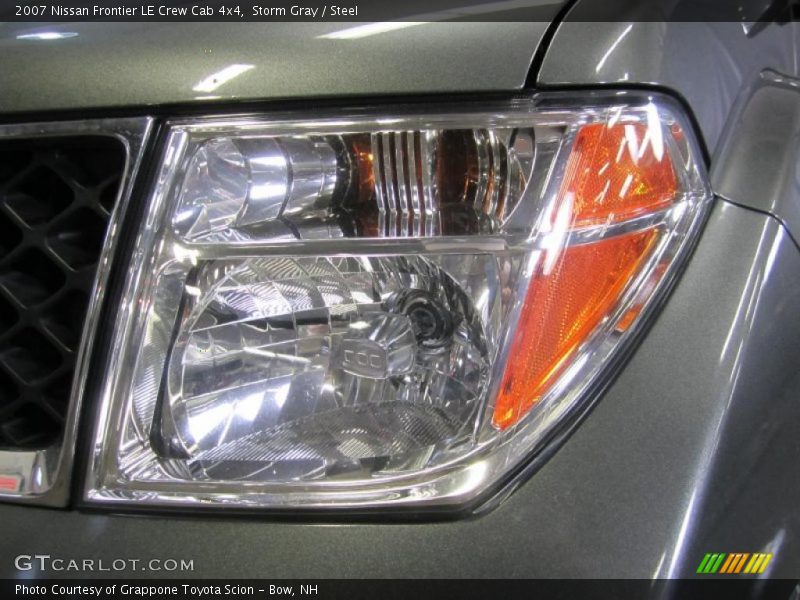 Storm Gray / Steel 2007 Nissan Frontier LE Crew Cab 4x4