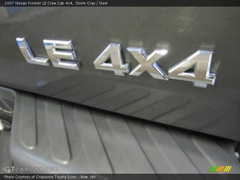 Storm Gray / Steel 2007 Nissan Frontier LE Crew Cab 4x4