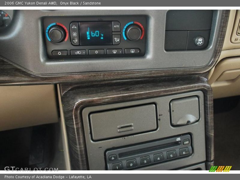 Onyx Black / Sandstone 2006 GMC Yukon Denali AWD