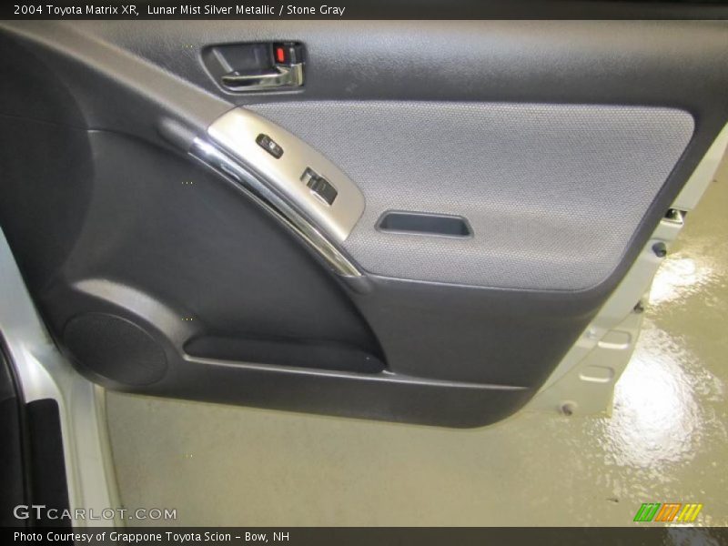 Lunar Mist Silver Metallic / Stone Gray 2004 Toyota Matrix XR