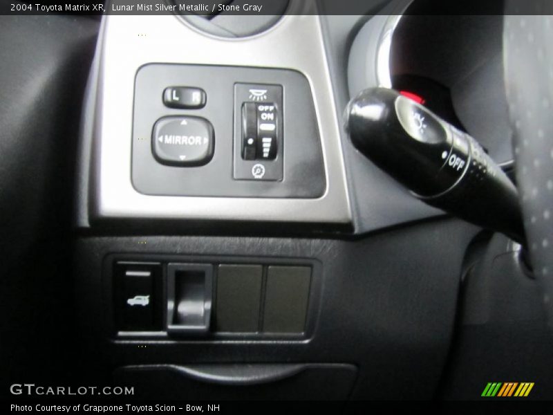 Lunar Mist Silver Metallic / Stone Gray 2004 Toyota Matrix XR