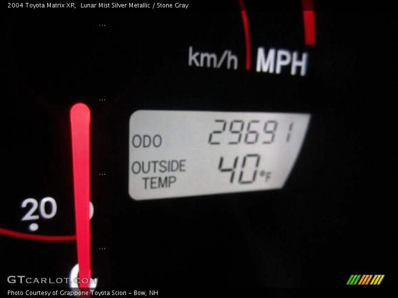 Lunar Mist Silver Metallic / Stone Gray 2004 Toyota Matrix XR