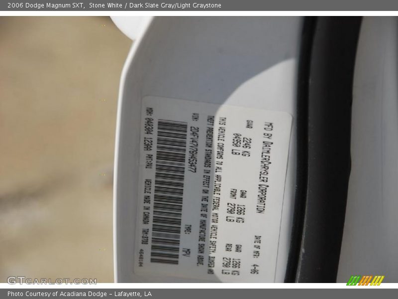 Stone White / Dark Slate Gray/Light Graystone 2006 Dodge Magnum SXT