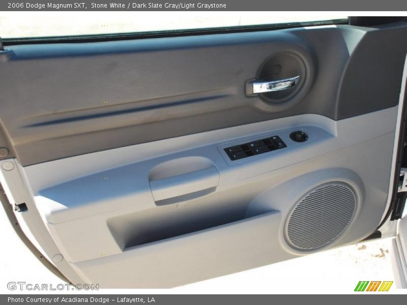 Stone White / Dark Slate Gray/Light Graystone 2006 Dodge Magnum SXT