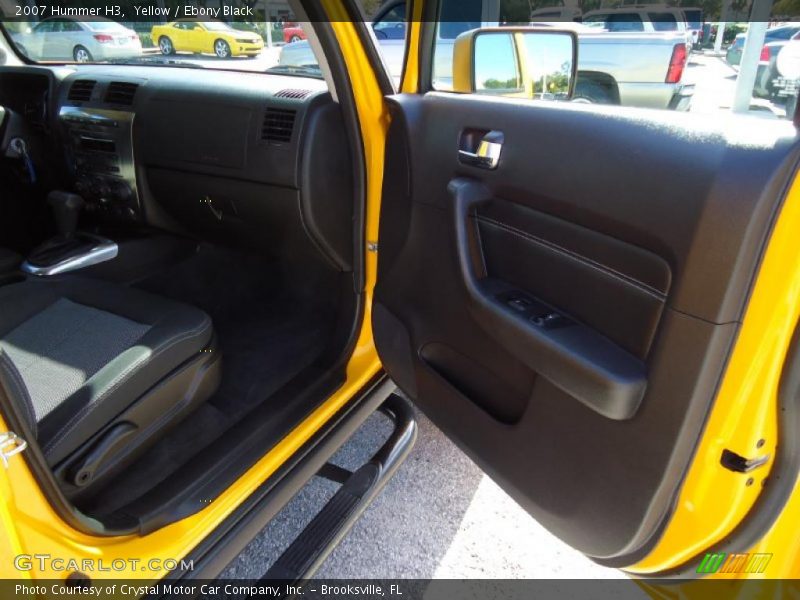 Yellow / Ebony Black 2007 Hummer H3
