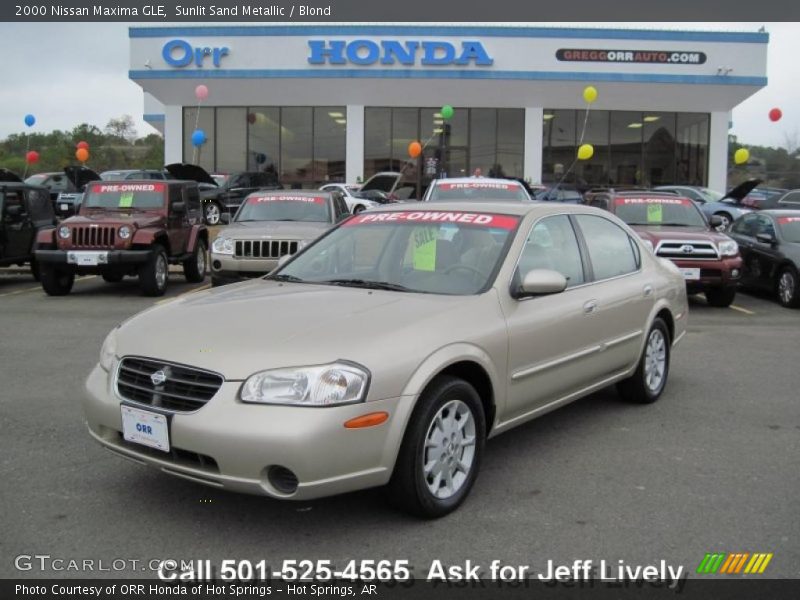 Sunlit Sand Metallic / Blond 2000 Nissan Maxima GLE