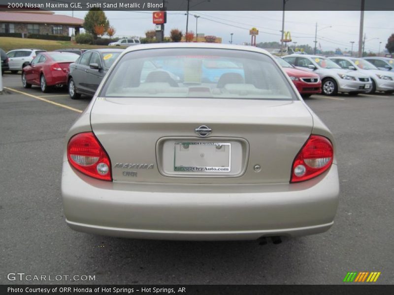 Sunlit Sand Metallic / Blond 2000 Nissan Maxima GLE