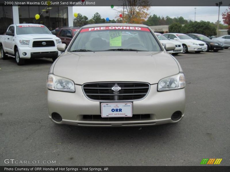 Sunlit Sand Metallic / Blond 2000 Nissan Maxima GLE