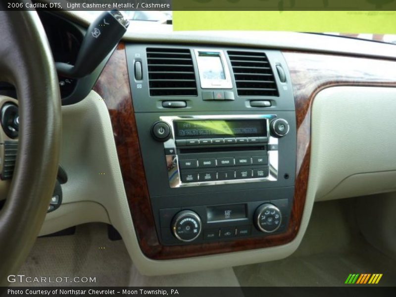 Light Cashmere Metallic / Cashmere 2006 Cadillac DTS