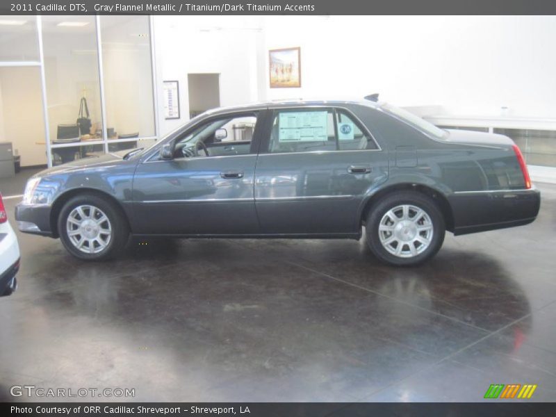 Gray Flannel Metallic / Titanium/Dark Titanium Accents 2011 Cadillac DTS