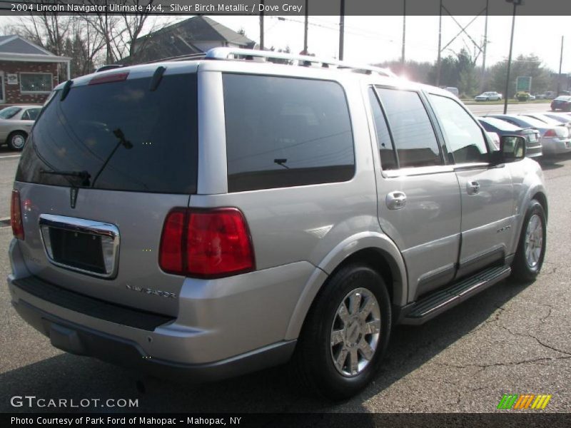 Silver Birch Metallic / Dove Grey 2004 Lincoln Navigator Ultimate 4x4