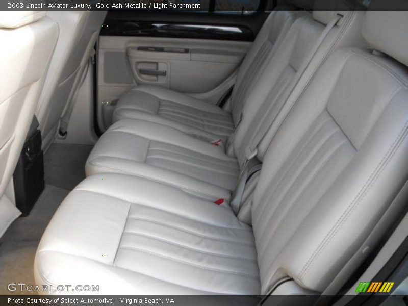  2003 Aviator Luxury Light Parchment Interior