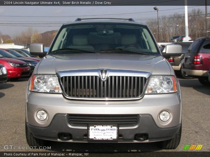 Silver Birch Metallic / Dove Grey 2004 Lincoln Navigator Ultimate 4x4