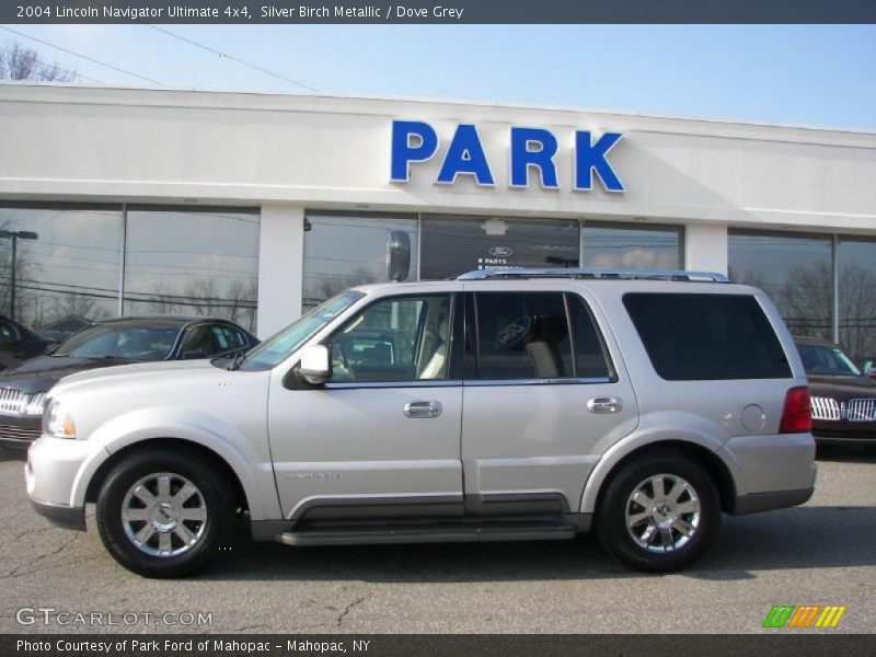 Silver Birch Metallic / Dove Grey 2004 Lincoln Navigator Ultimate 4x4