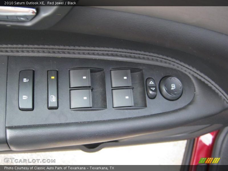 Red Jewel / Black 2010 Saturn Outlook XE