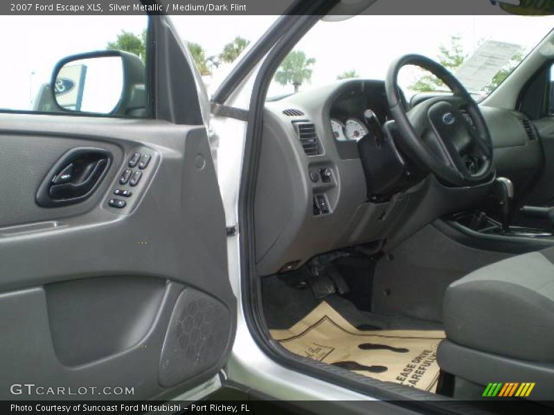Silver Metallic / Medium/Dark Flint 2007 Ford Escape XLS