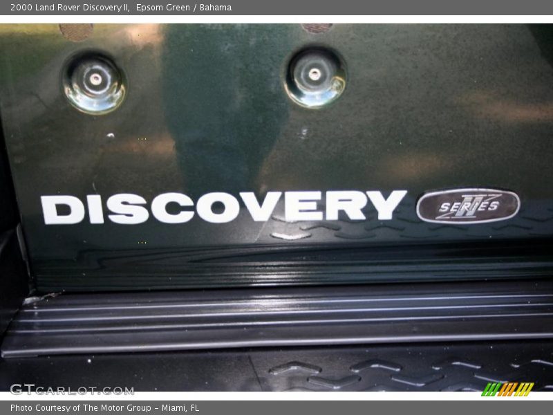 Epsom Green / Bahama 2000 Land Rover Discovery II