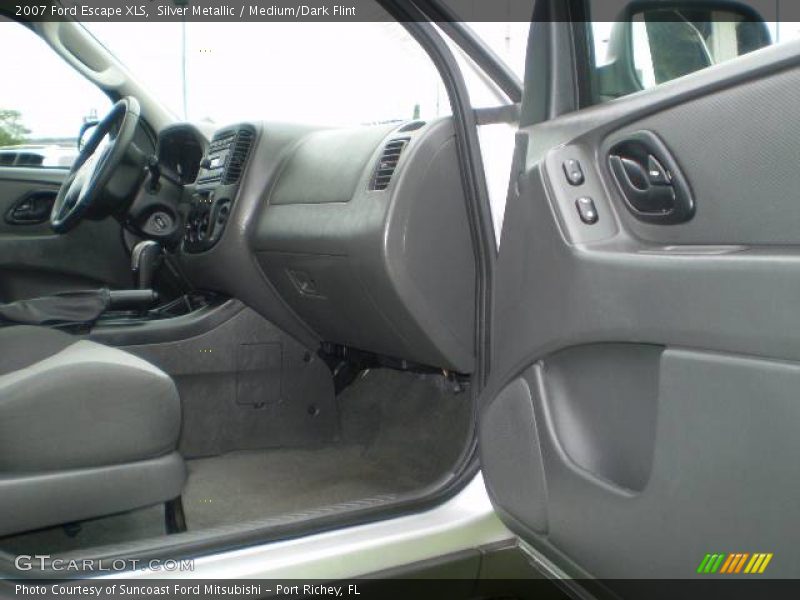 Silver Metallic / Medium/Dark Flint 2007 Ford Escape XLS