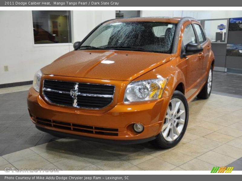 Front 3/4 View of 2011 Caliber Heat