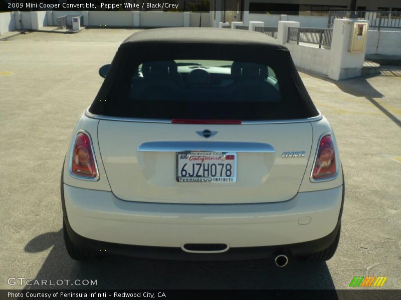 Pepper White / Black/Grey 2009 Mini Cooper Convertible