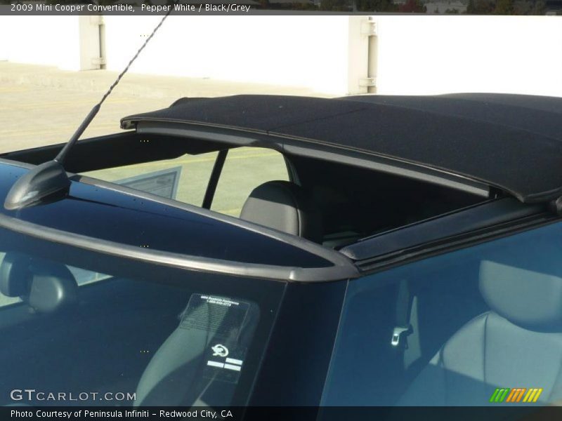Pepper White / Black/Grey 2009 Mini Cooper Convertible