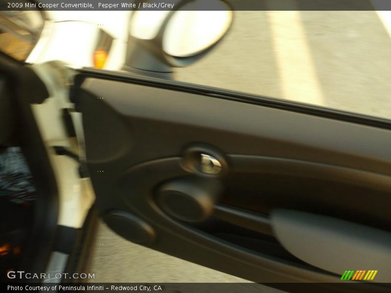 Pepper White / Black/Grey 2009 Mini Cooper Convertible