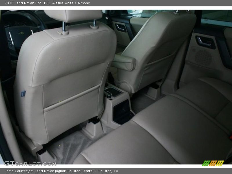 Alaska White / Almond 2010 Land Rover LR2 HSE