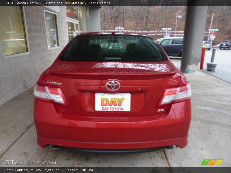 Barcelona Red Metallic / Dark Charcoal 2011 Toyota Camry SE