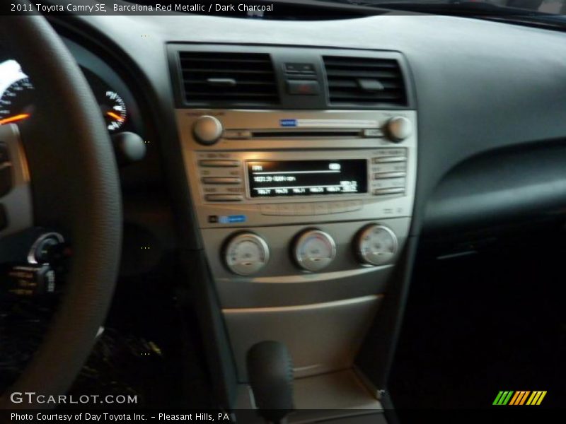 Barcelona Red Metallic / Dark Charcoal 2011 Toyota Camry SE