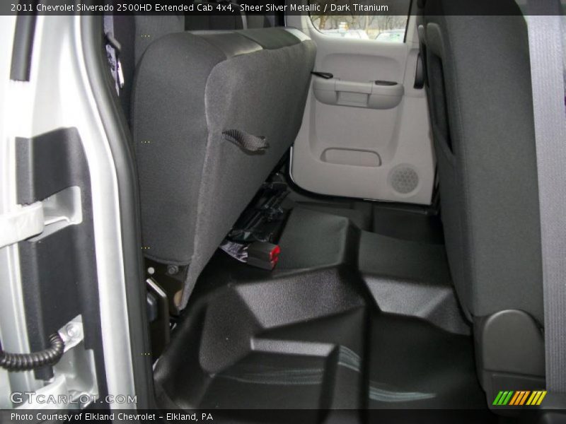 Sheer Silver Metallic / Dark Titanium 2011 Chevrolet Silverado 2500HD Extended Cab 4x4
