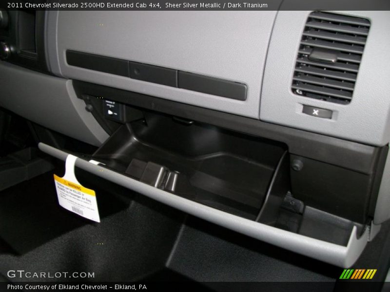 Sheer Silver Metallic / Dark Titanium 2011 Chevrolet Silverado 2500HD Extended Cab 4x4