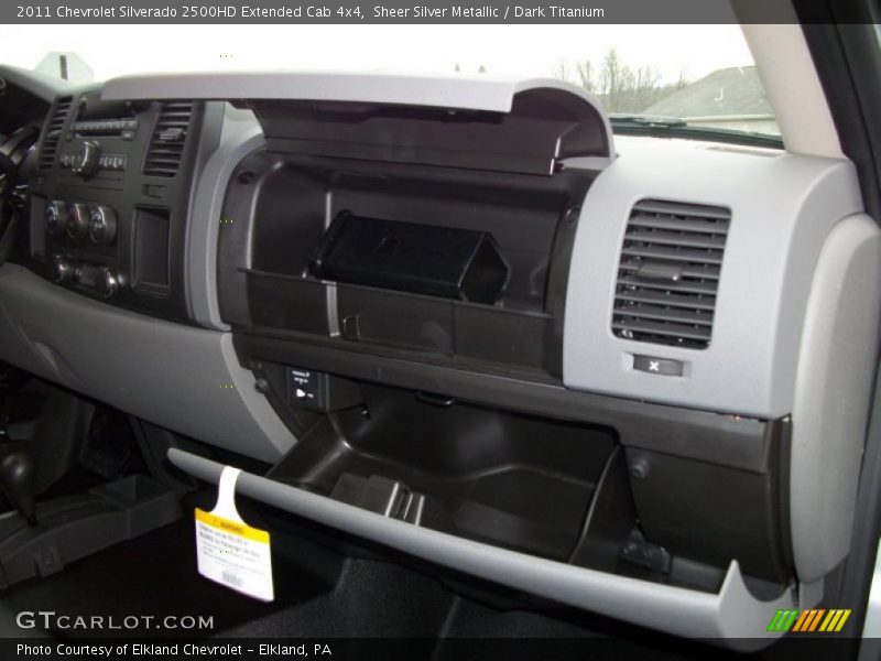 Sheer Silver Metallic / Dark Titanium 2011 Chevrolet Silverado 2500HD Extended Cab 4x4