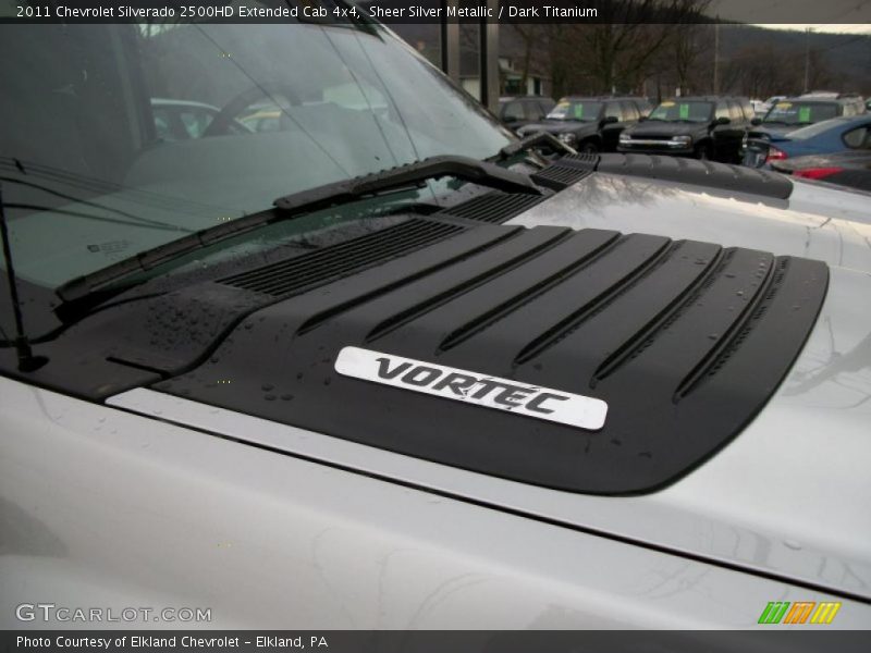 Sheer Silver Metallic / Dark Titanium 2011 Chevrolet Silverado 2500HD Extended Cab 4x4