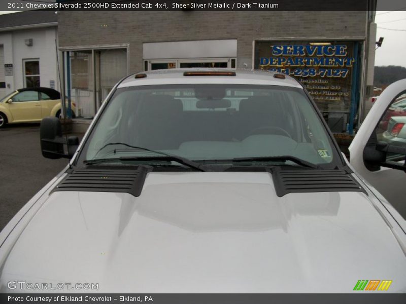 Sheer Silver Metallic / Dark Titanium 2011 Chevrolet Silverado 2500HD Extended Cab 4x4