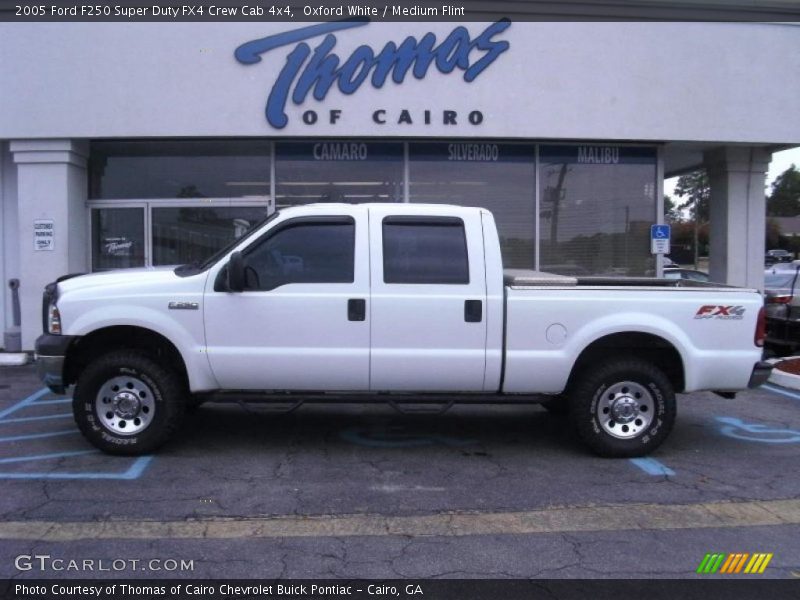 Oxford White / Medium Flint 2005 Ford F250 Super Duty FX4 Crew Cab 4x4