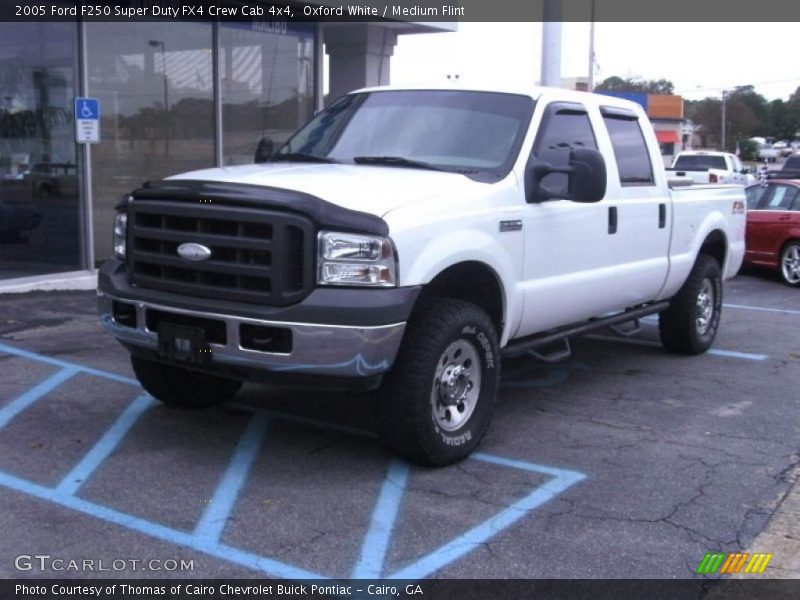 Oxford White / Medium Flint 2005 Ford F250 Super Duty FX4 Crew Cab 4x4