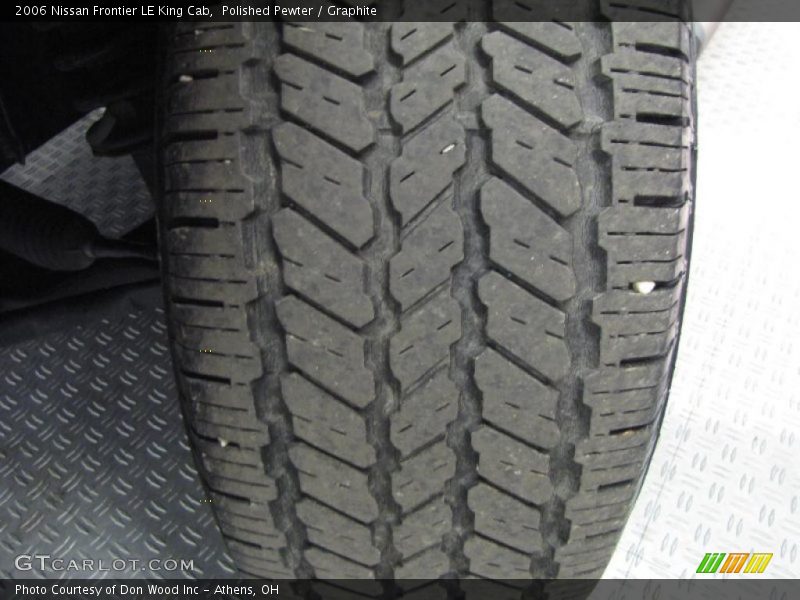 Polished Pewter / Graphite 2006 Nissan Frontier LE King Cab
