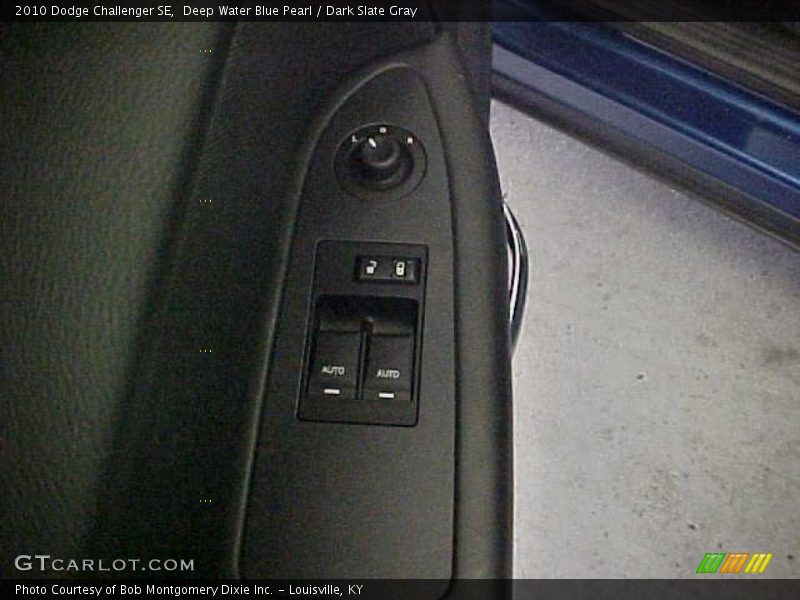 Deep Water Blue Pearl / Dark Slate Gray 2010 Dodge Challenger SE