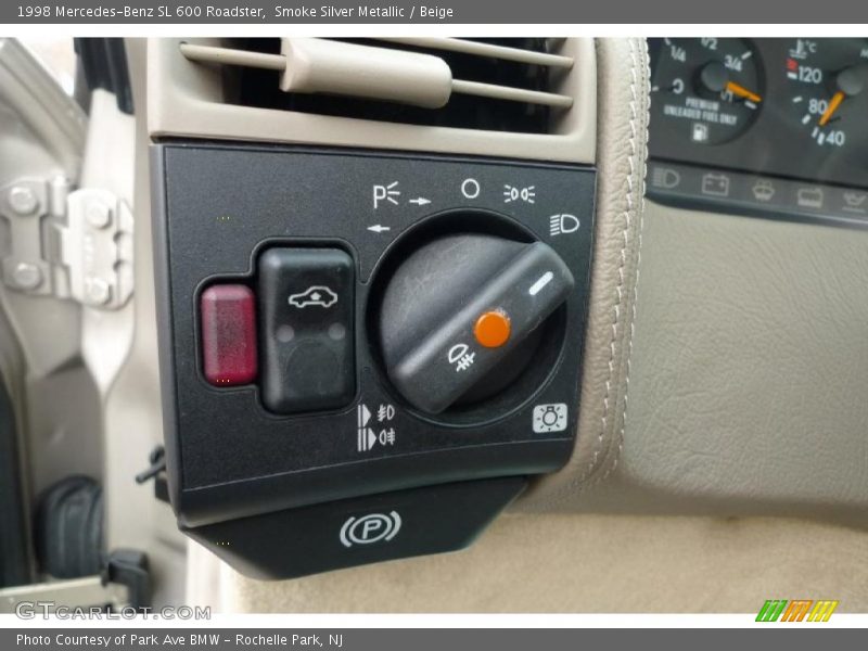 Controls of 1998 SL 600 Roadster