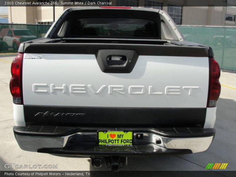 Summit White / Dark Charcoal 2003 Chevrolet Avalanche Z66