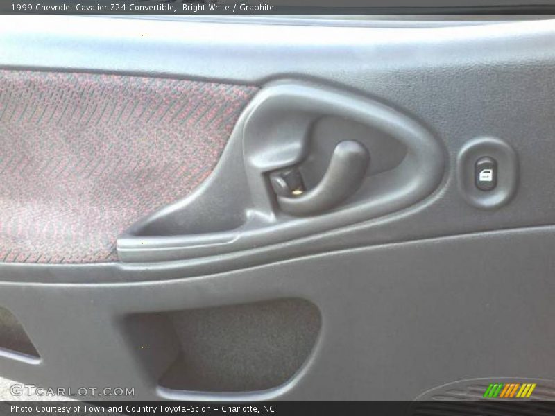 Bright White / Graphite 1999 Chevrolet Cavalier Z24 Convertible