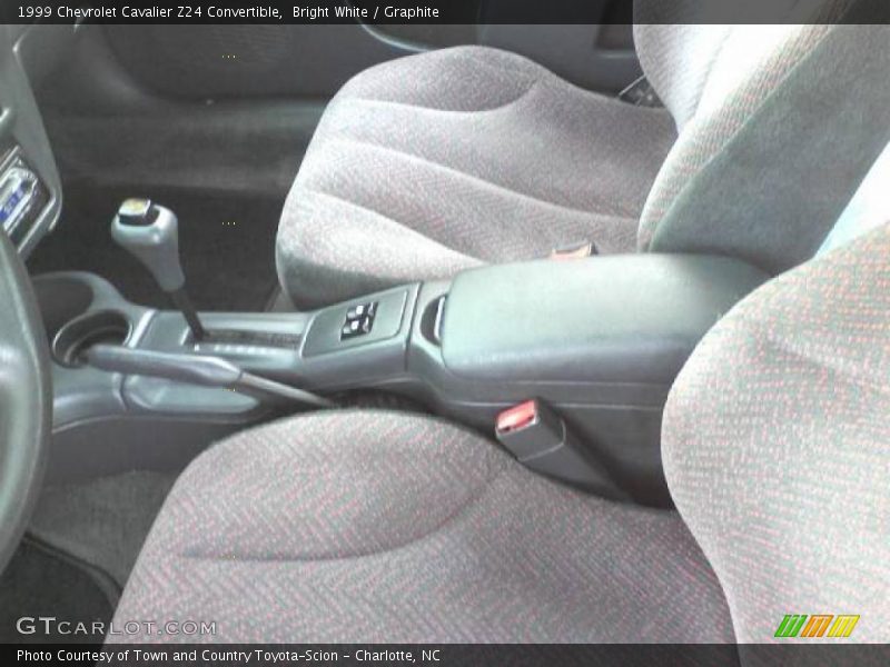 Bright White / Graphite 1999 Chevrolet Cavalier Z24 Convertible
