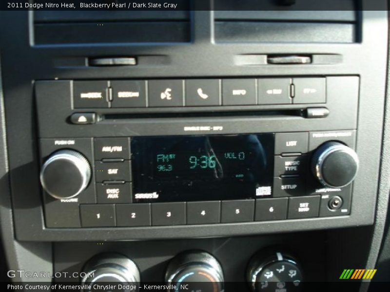 Blackberry Pearl / Dark Slate Gray 2011 Dodge Nitro Heat