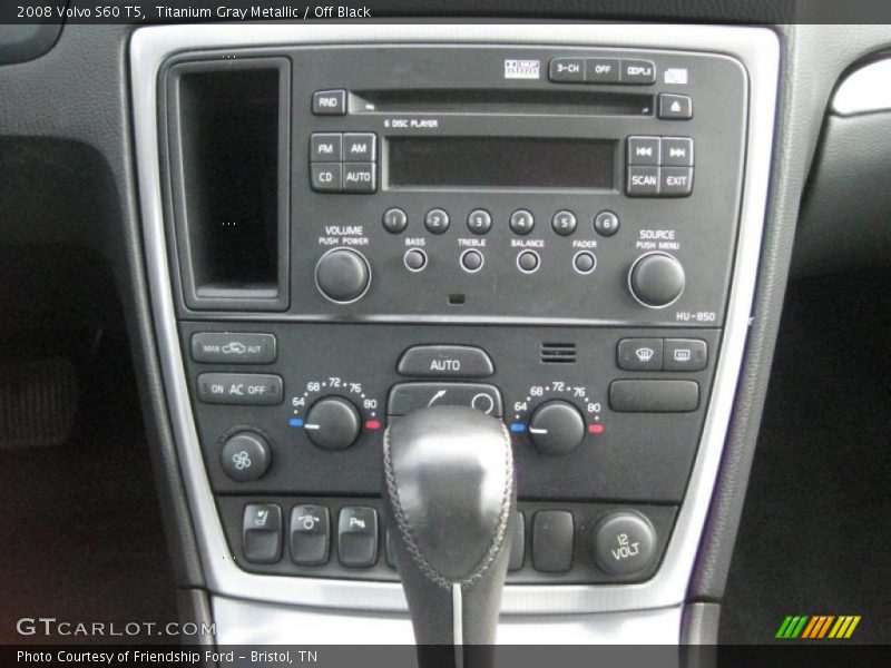Controls of 2008 S60 T5