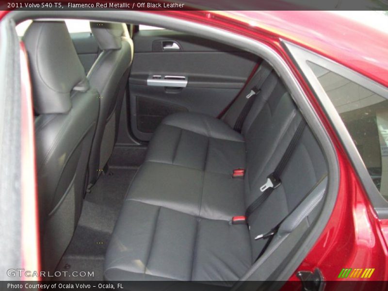 Flamenco Red Metallic / Off Black Leather 2011 Volvo S40 T5