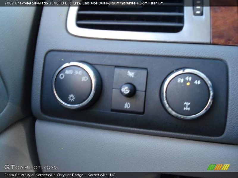 Summit White / Light Titanium 2007 Chevrolet Silverado 3500HD LTZ Crew Cab 4x4 Dually