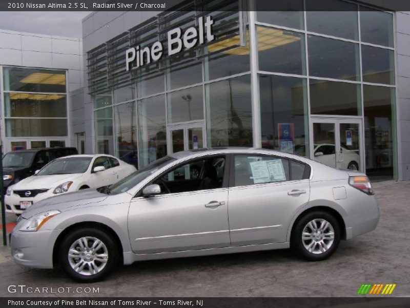 Radiant Silver / Charcoal 2010 Nissan Altima 2.5 SL