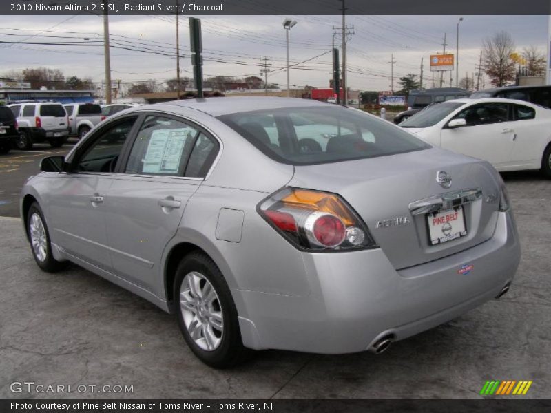 Radiant Silver / Charcoal 2010 Nissan Altima 2.5 SL