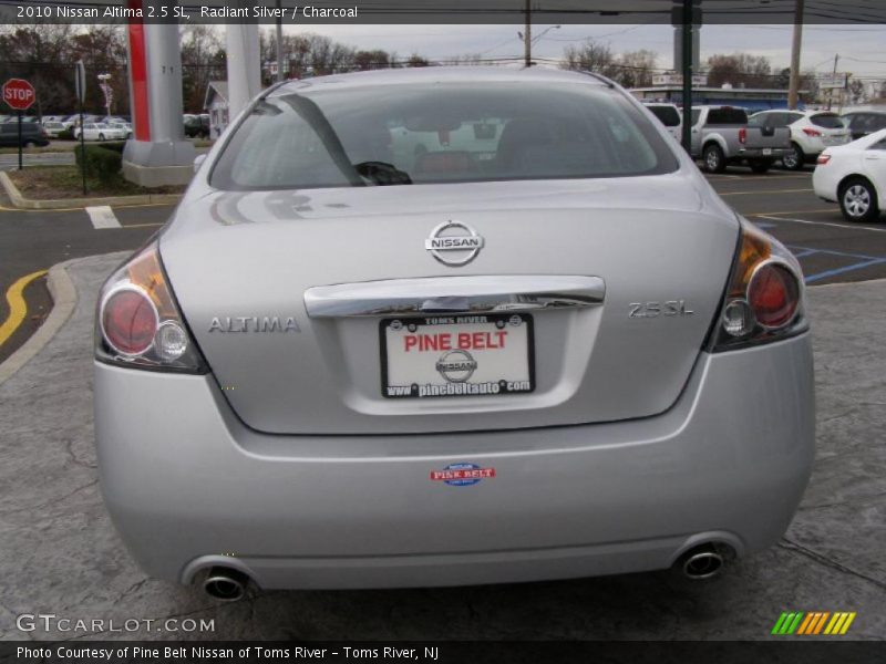 Radiant Silver / Charcoal 2010 Nissan Altima 2.5 SL