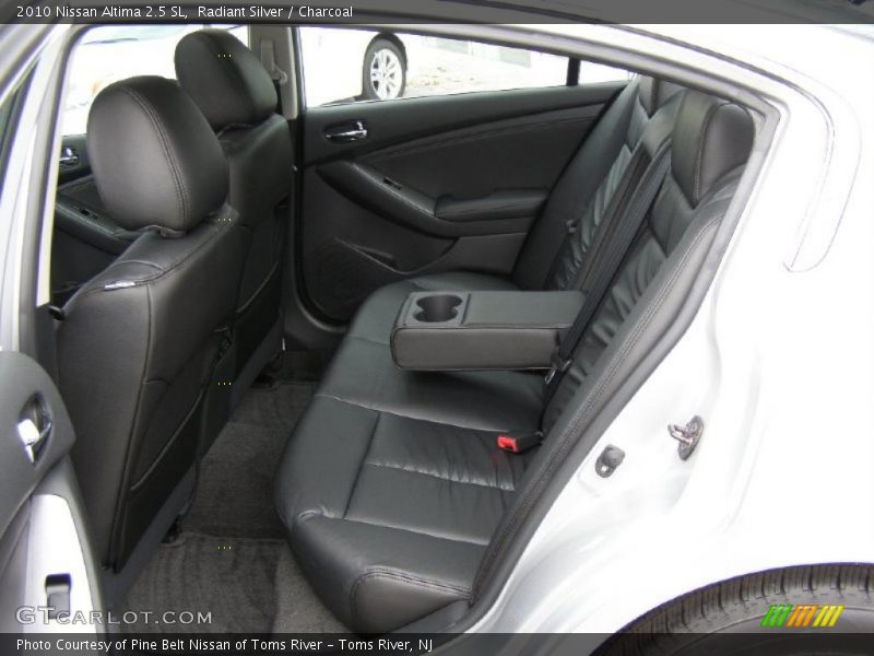 Radiant Silver / Charcoal 2010 Nissan Altima 2.5 SL